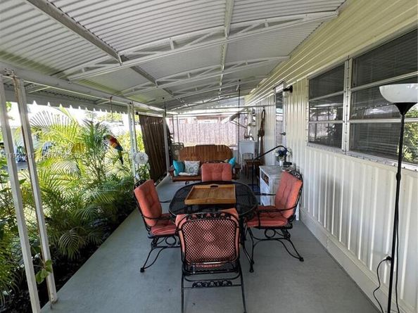 573 NE 47CT, Deerfield Beach FL 33064