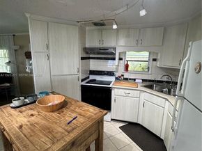 573 NE 47CT, Deerfield Beach FL 33064