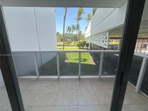 3675 N Country Club Dr 109, Aventura FL 33180