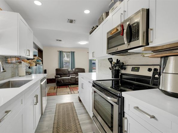 1417 SW 41st Ave, Fort Lauderdale FL 33317
