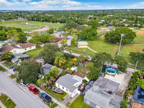 1417 SW 41st Ave, Fort Lauderdale FL 33317