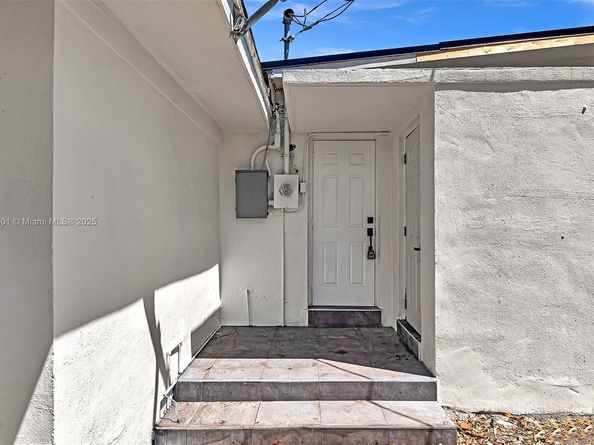 14120 NW 5th Ave, North Miami FL 33168