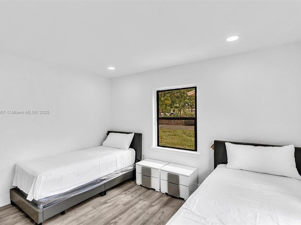 14120 NW 5th Ave, North Miami FL 33168