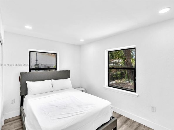 14120 NW 5th Ave, North Miami FL 33168