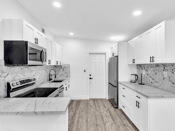 14120 NW 5th Ave, North Miami FL 33168