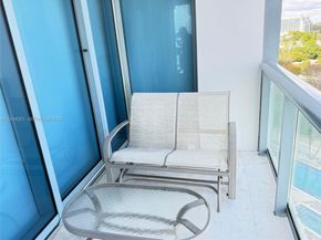 601 NE 36th St 1112, Miami FL 33137