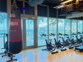 601 NE 36th St 1112, Miami FL 33137