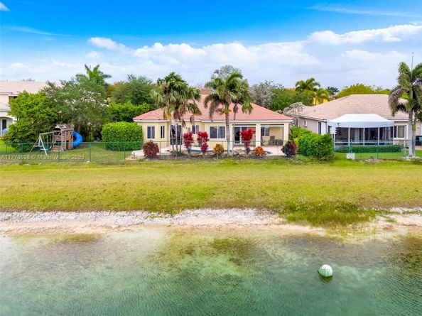 2235 SE 20th Ave, Homestead FL 33035