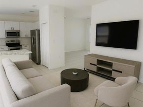 20366 NW 4th Path, Miami Gardens FL 33169