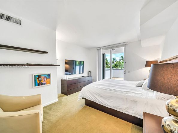 21050 Point Pl 401, Aventura FL 33180