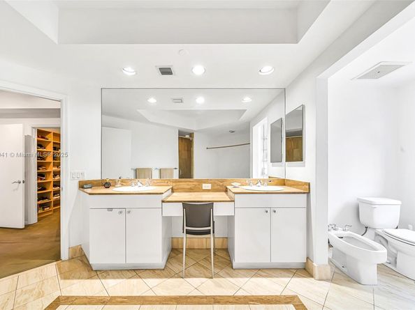 21050 Point Pl 401, Aventura FL 33180