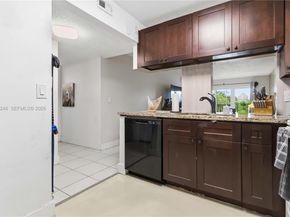 7521 NW 16th St 4307, Plantation FL 33313
