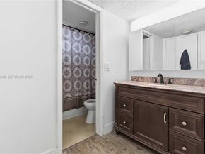 7521 NW 16th St 4307, Plantation FL 33313