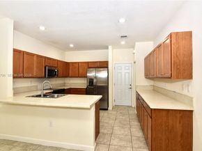 526 SE 35th Ave, Homestead FL 33033