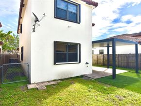 526 SE 35th Ave, Homestead FL 33033