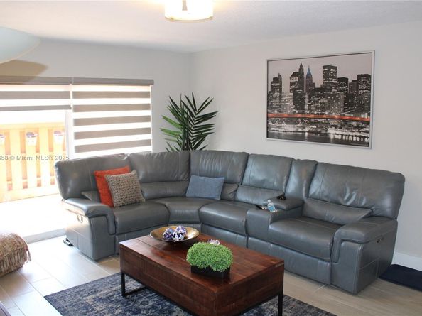 7201 Miami Lakes Dr B13, Miami Lakes FL 33014