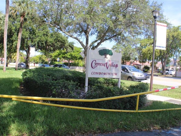 7201 Miami Lakes Dr B13, Miami Lakes FL 33014