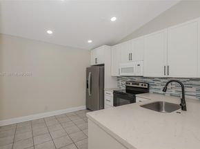 17925 SW 10th Ct, Pembroke Pines FL 33029