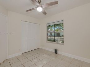 17925 SW 10th Ct, Pembroke Pines FL 33029