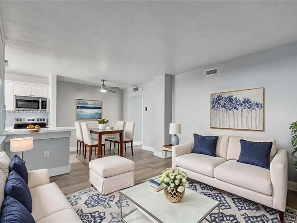 701 Collins Ave 3B, Miami Beach FL 33139