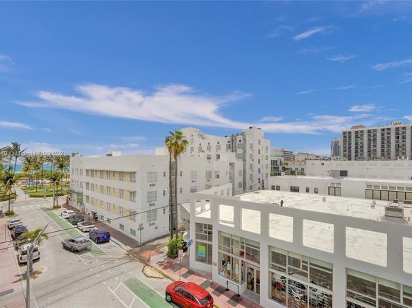 701 Collins Ave 3B, Miami Beach FL 33139