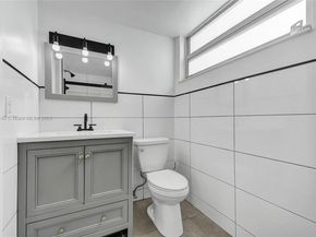 701 Collins Ave 3B, Miami Beach FL 33139