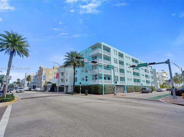 701 Collins Ave 3B, Miami Beach FL 33139