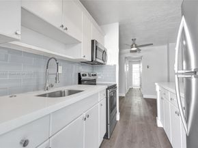 701 Collins Ave 3B, Miami Beach FL 33139