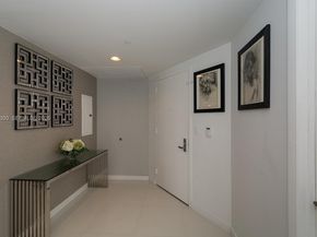 495 Brickell Ave 3710, Miami FL 33131