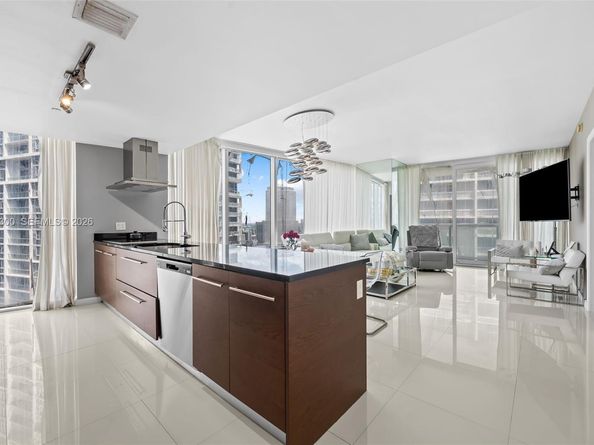 495 Brickell Ave 3710, Miami FL 33131