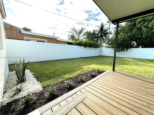 3335 NW 19th St, Miami FL 33125
