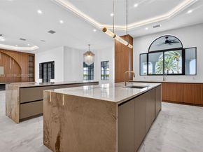 14891 SW 20th St, Davie FL 33326