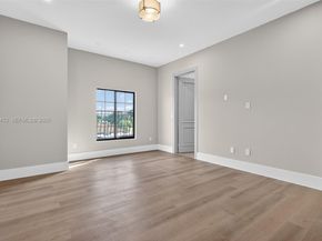 14891 SW 20th St, Davie FL 33326