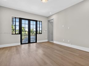 14891 SW 20th St, Davie FL 33326