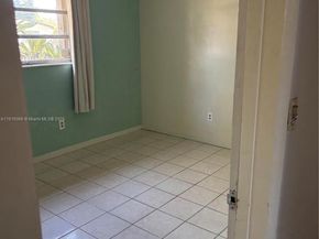 17960 NE 6th Ave, North Miami Beach FL 33162