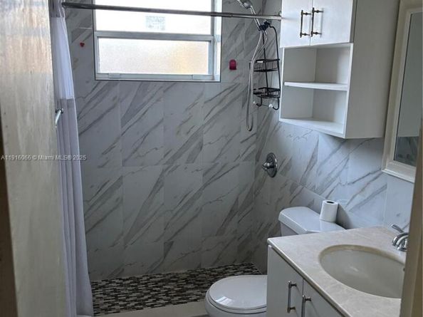 17960 NE 6th Ave, North Miami Beach FL 33162