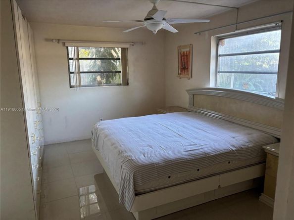 17960 NE 6th Ave, North Miami Beach FL 33162