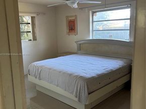 17960 NE 6th Ave, North Miami Beach FL 33162