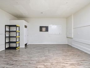 8730 NW 110th Ave, Doral FL 33178