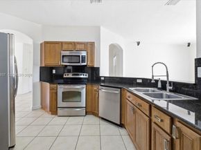 8730 NW 110th Ave, Doral FL 33178