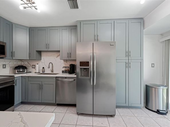 21006 SW 125th Ct Rd, Miami FL 33177