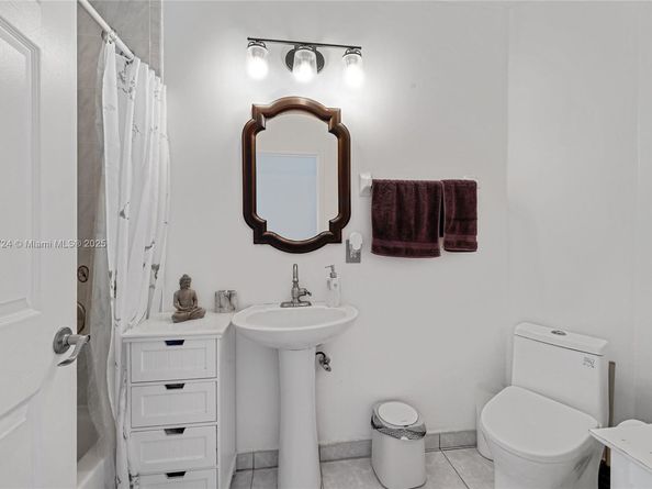21006 SW 125th Ct Rd, Miami FL 33177