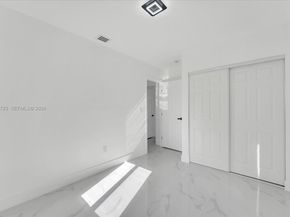 910 NW 133rd St, North Miami FL 33168