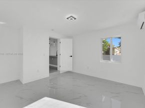 910 NW 133rd St, North Miami FL 33168