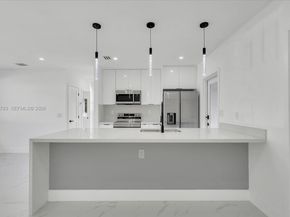 910 NW 133rd St, North Miami FL 33168