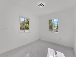 910 NW 133rd St, North Miami FL 33168