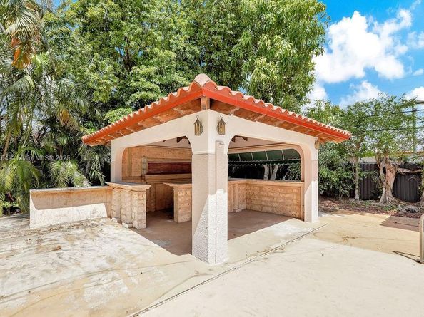 9291 SW 36th St, Miami FL 33165