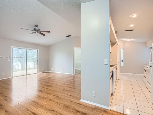 10897 Grandview Ct, Royal Palm Beach FL 33411
