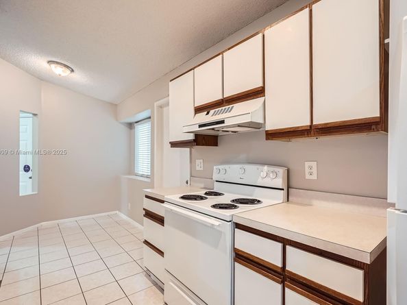 10897 Grandview Ct, Royal Palm Beach FL 33411