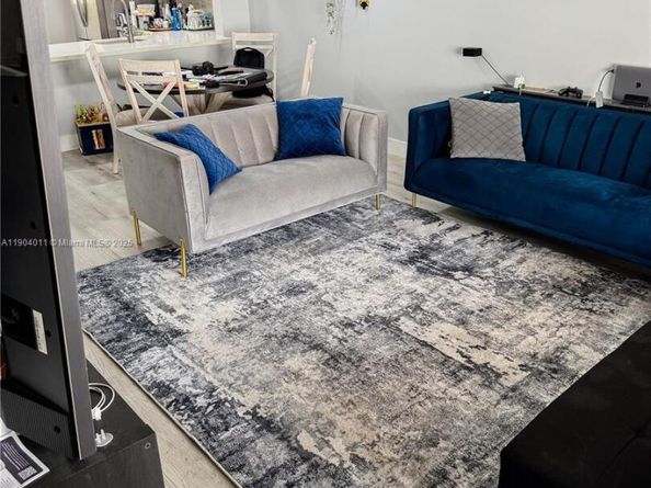 841 NE 207th Ln 3204, Miami FL 33179